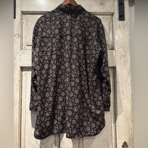 WOMANCE button down shirt - Picture 5 of 7